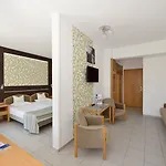 호텔 Danubius Marina 3*
