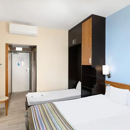 מלון Danubius Marina 3*