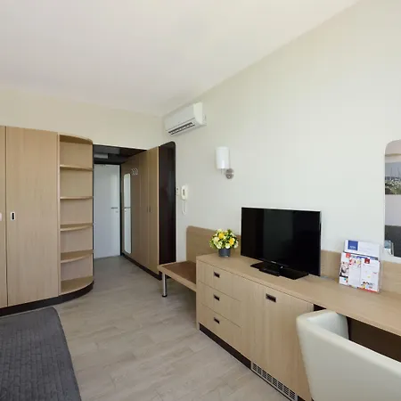 Hotel Danubius Marina 3*