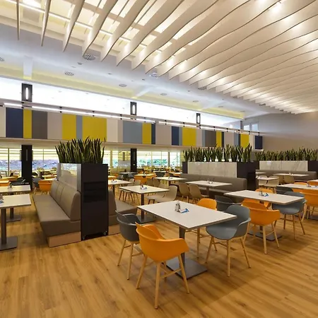 Hotell Danubius Marina